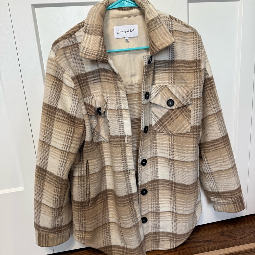 emory park/ south moon under Plaid Button-Up Shacket in Cream and Brown